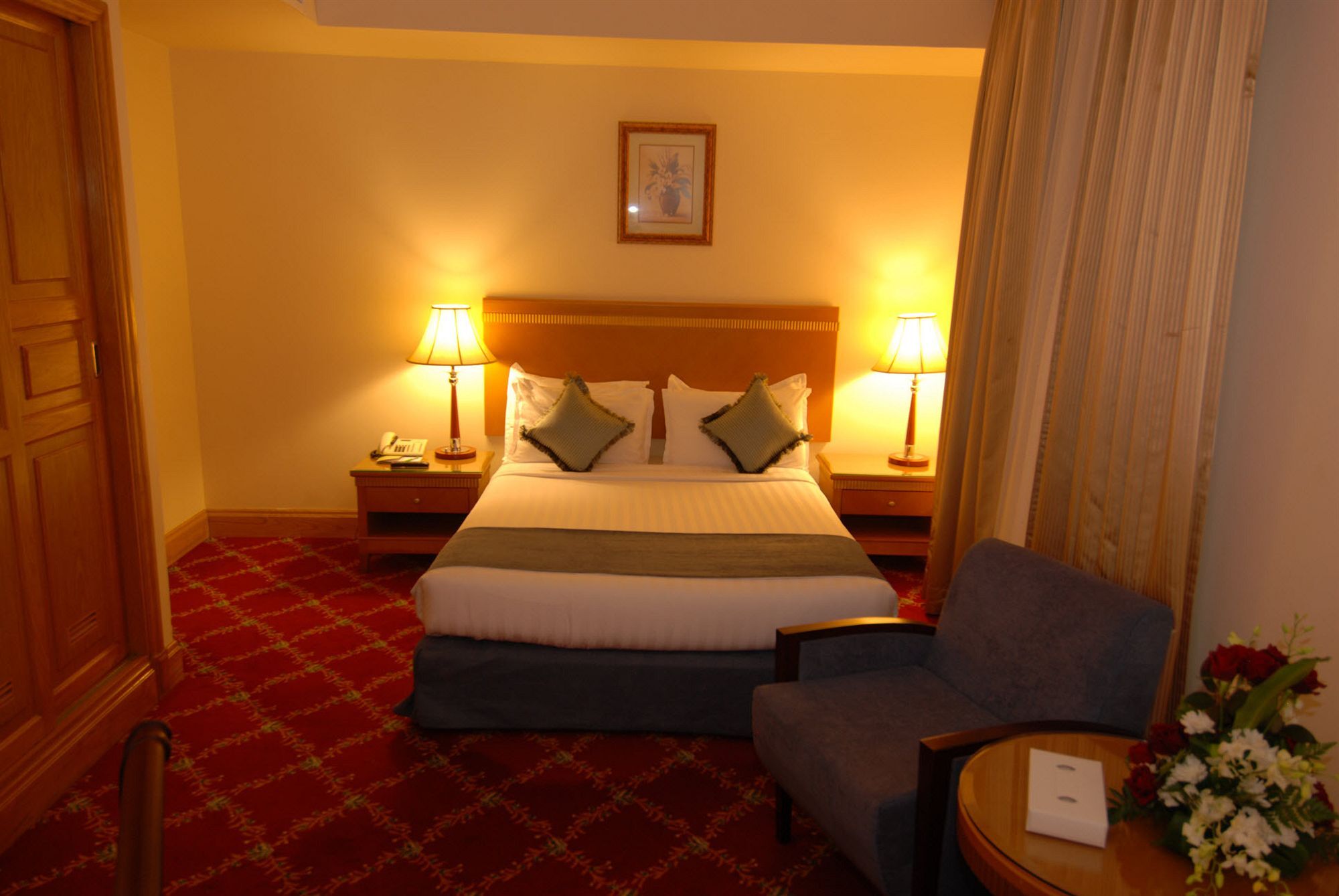 Hotel Dar Aleiman Al Haram à Médine Extérieur photo A room at the Grand Hotel